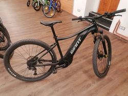 Giant Talon E+ 2 29er 2021 – Elektrokolo ve špičkovém stavu