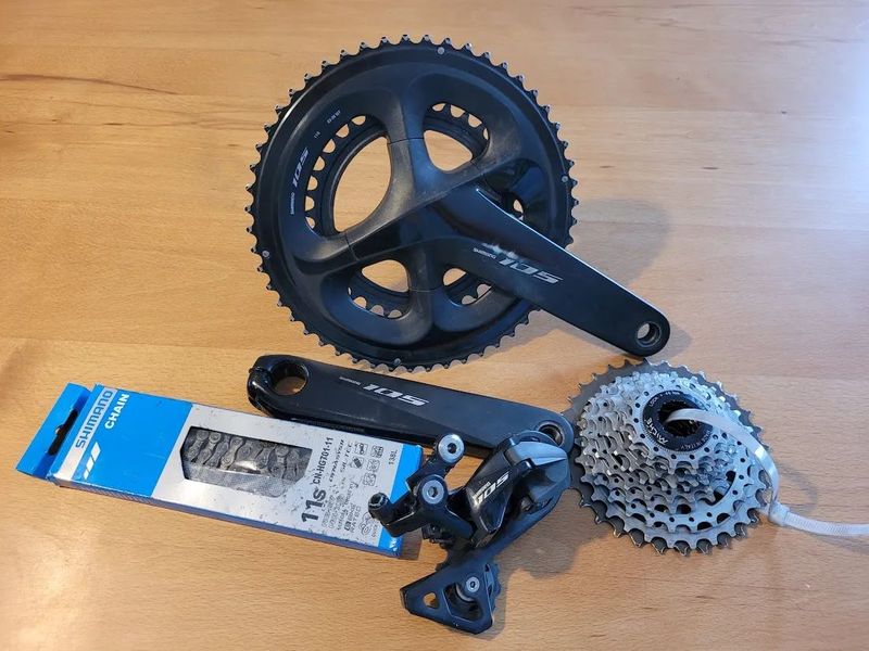 Půl-sada Shimano 105