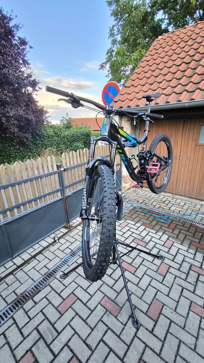 Giant reign 2 ltd prodám ve vemli pěkném stavu