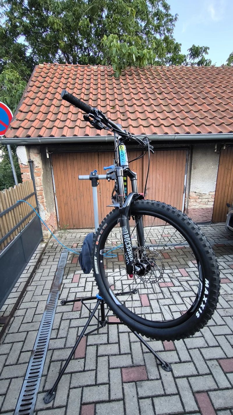 Giant reign 2 ltd prodám ve vemli pěkném stavu