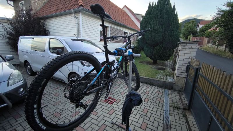 Giant reign 2 ltd prodám ve vemli pěkném stavu