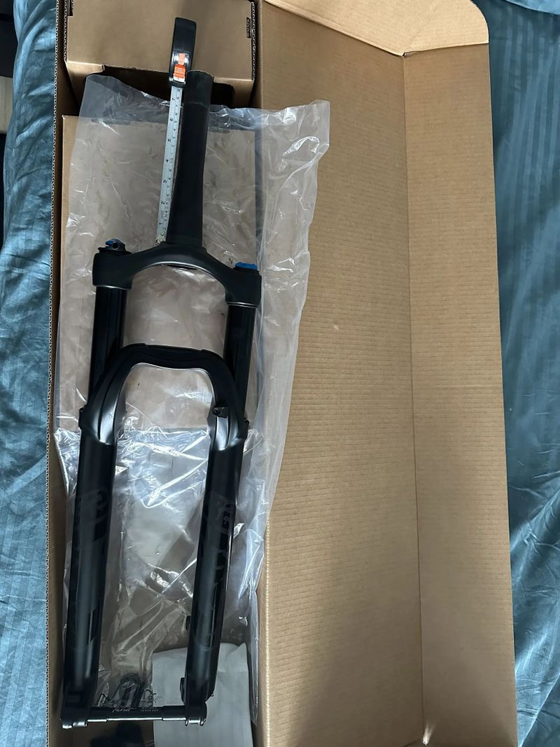 FOX 32 Float Rhythm Grip 3-Modes / Kabolt 15x110mm axle / 44mm offset / tapered steerer / 120mm