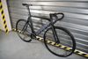 Unknown Singularity Black Chameleon Edition - fixie / single speed kolo 🎨 Více barev a velikostí 