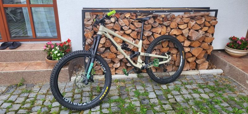 Commencal Clash