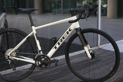 Trek Domane AL 4 White Gen 4