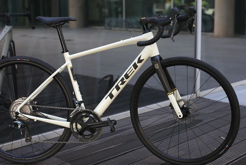 Trek Domane AL 4 White Gen 4