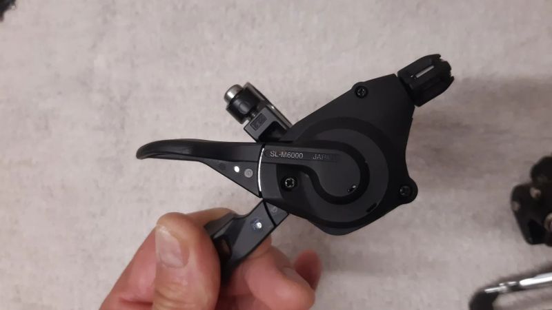 Řazeni shimano SL-M6000