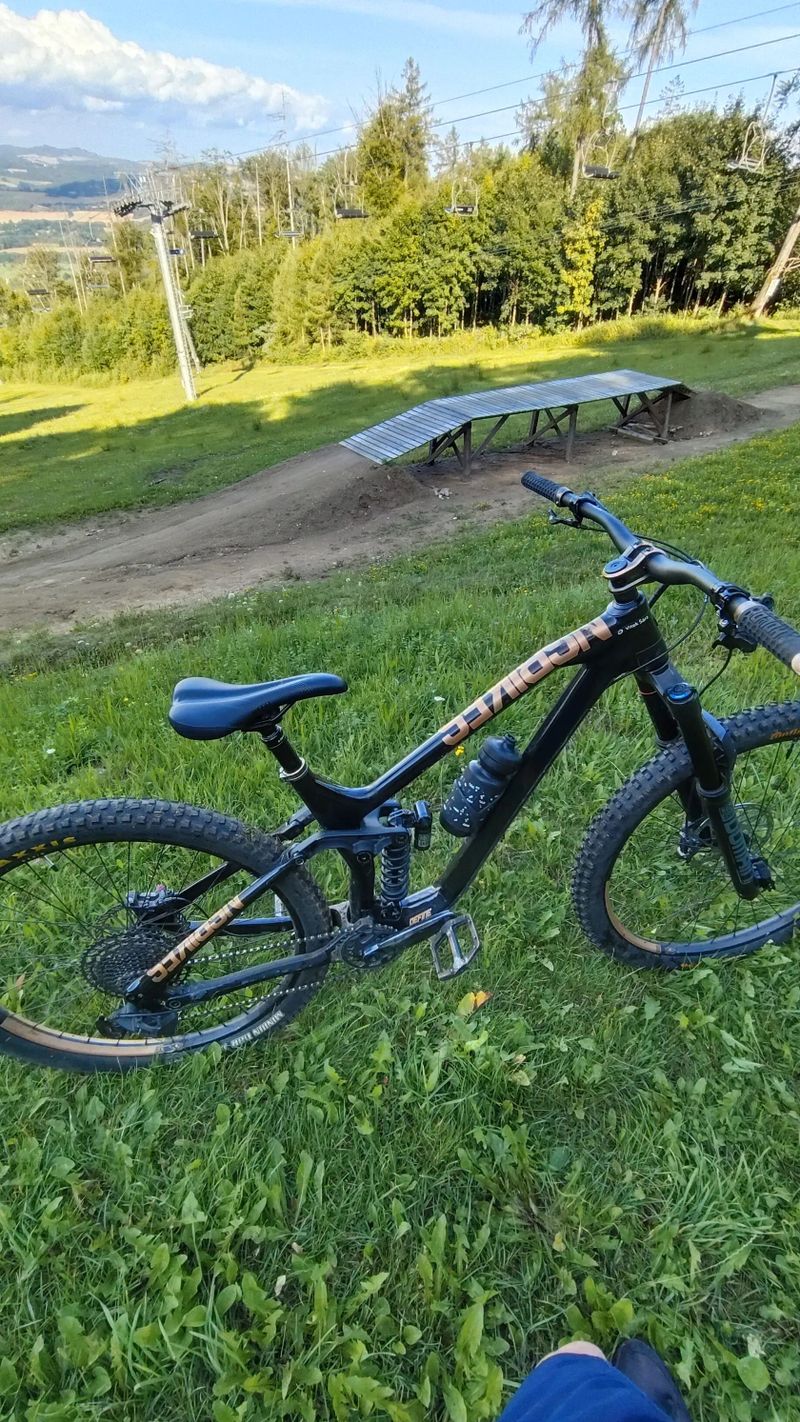 NS Bikes Define 150 Carbon