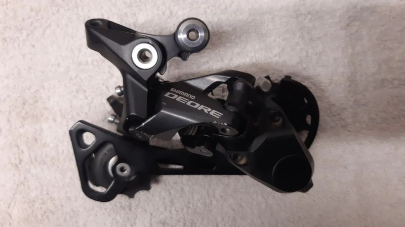 Přehazovačku shimano RD-M6000 GS