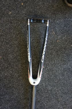 Silniční Cannondale celokarbon