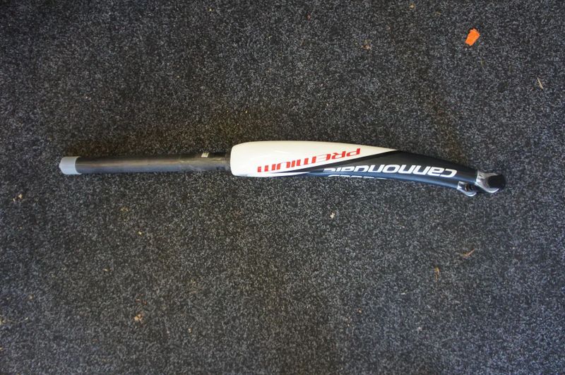 Silniční Cannondale celokarbon