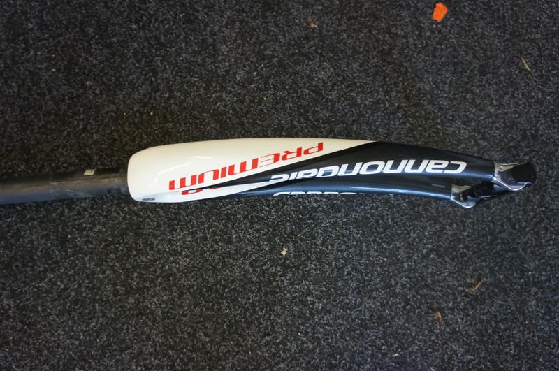 Silniční Cannondale celokarbon