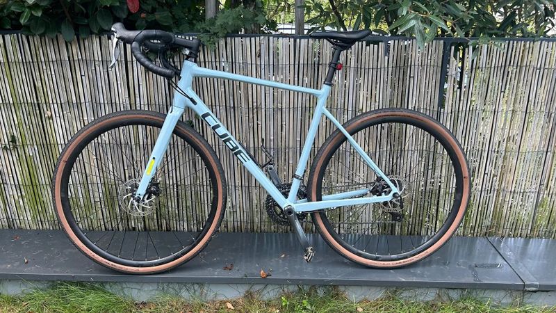 Gravel kolo Cube Nuroad skygrey´n´black 2024