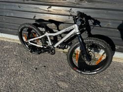 Dětské horské kolo SCOTT Scale RC 200