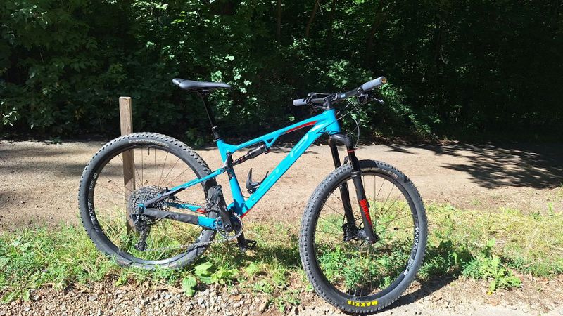 Prodám Superior XF 939 TR (2019), velikost M