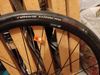 Prodám sadu kol DT swiss p1800 spline, kazeta, kotouče, pláště - VŠE NEJETÉ