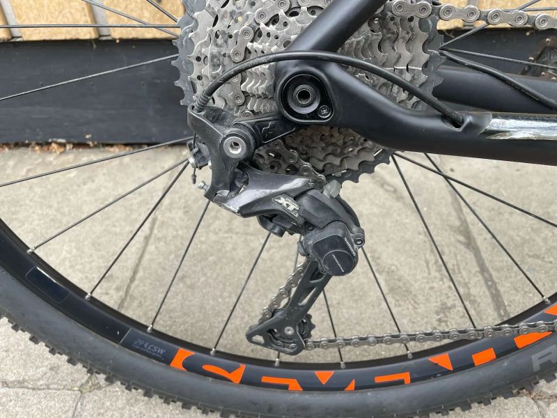 Karbonové horské kolo, hardtail Cube REACTION C:62 Race, model 2019.