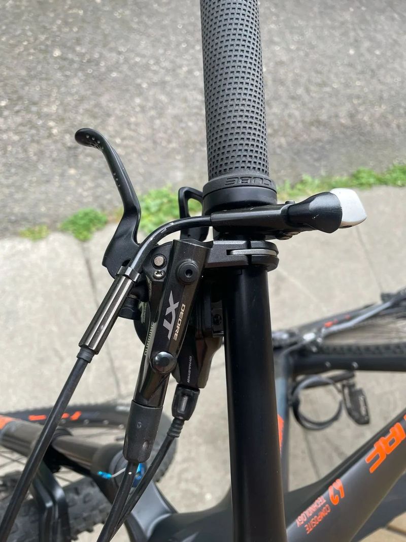 Karbonové horské kolo, hardtail Cube REACTION C:62 Race, model 2019.
