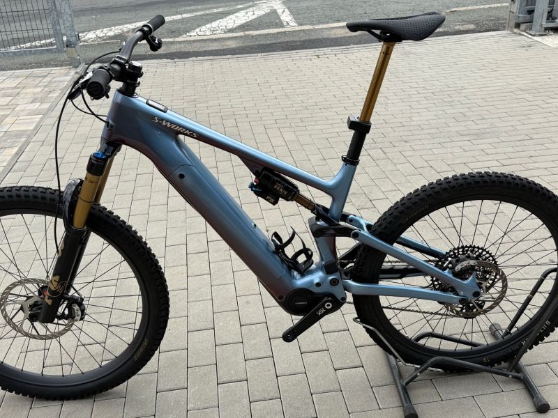 S-WORKS LEVO generace 4 velikost S5/XL nájezd 370Km možný odpočet DPH na firmu