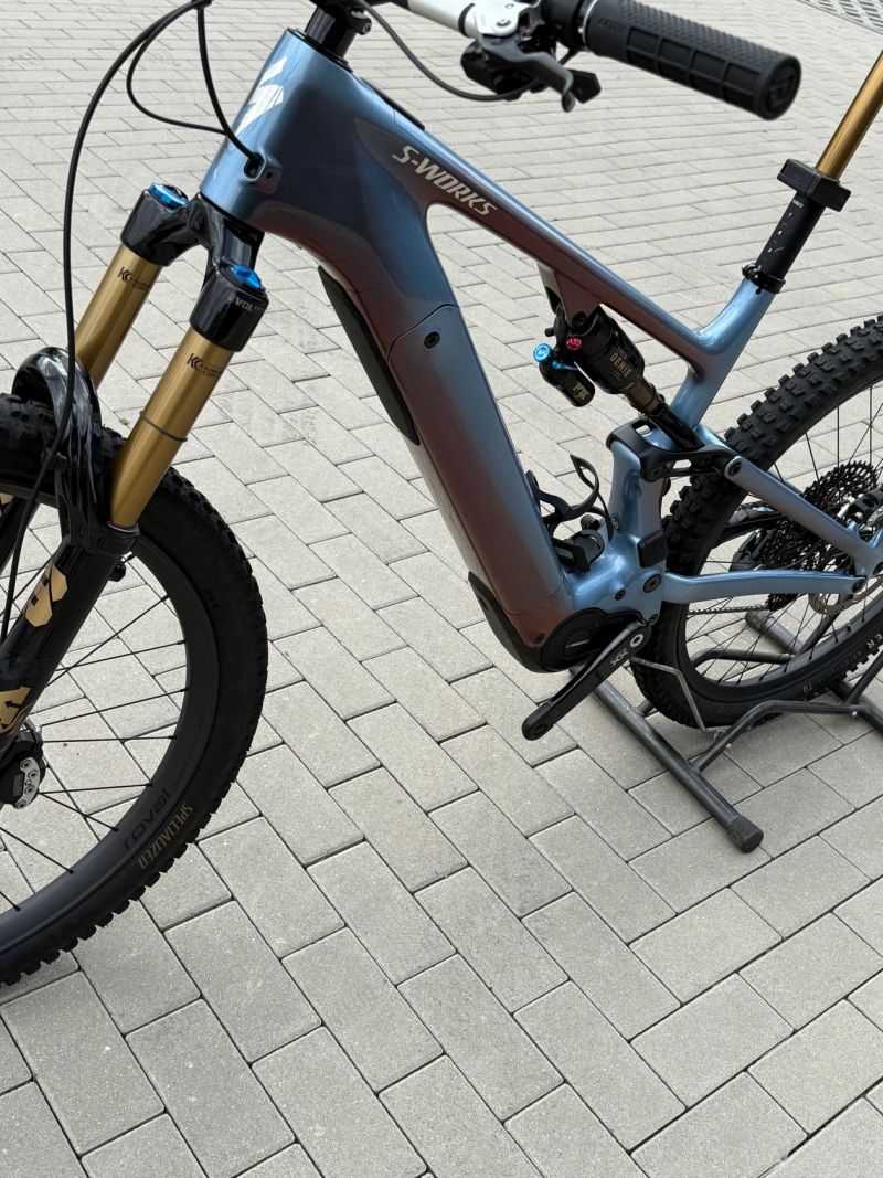 S-WORKS LEVO generace 4 velikost S5/XL nájezd 370Km možný odpočet DPH na firmu