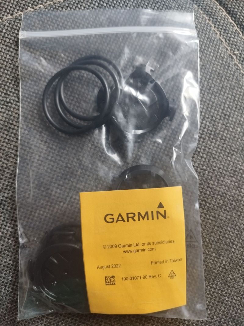 Držaky Garmin 