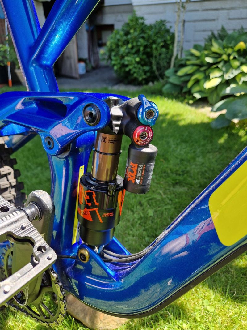 GT Force Carbon Pro