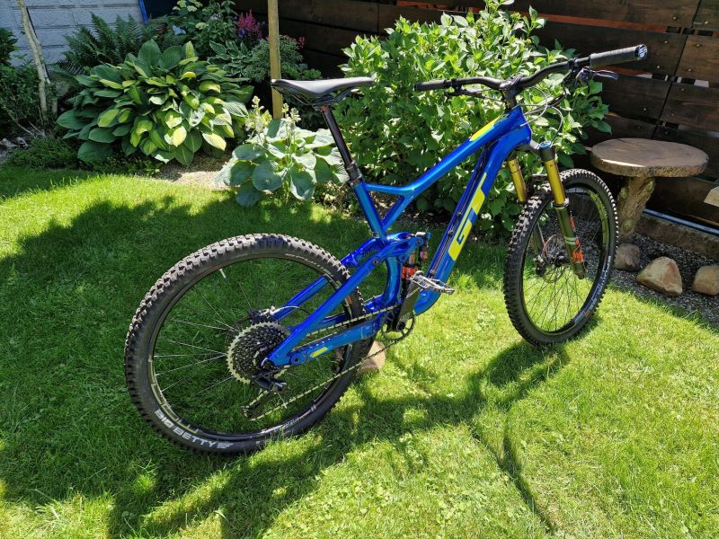 GT Force Carbon Pro
