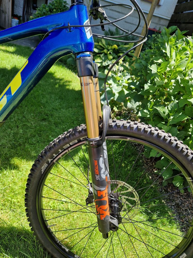 GT Force Carbon Pro