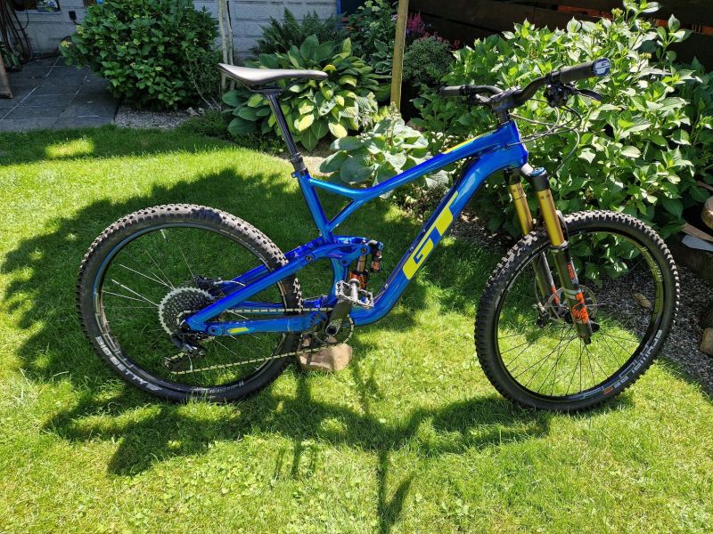 GT Force Carbon Pro