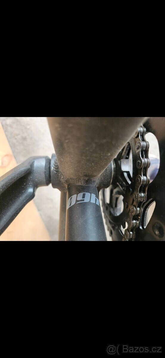 Silniční kolo Maxbike
