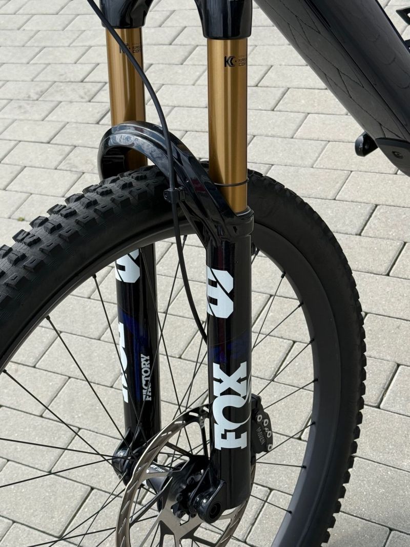 Specialized Levo generace 4 velikost S/3 M najeto 732km možný odpočet DPH na firmu
