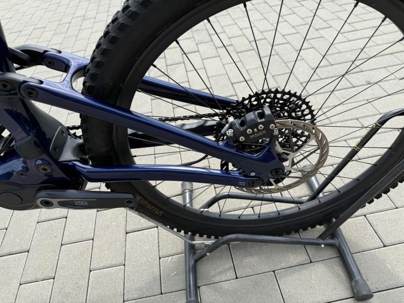Specialized Levo generace 4 velikost S/3 M najeto 732km možný odpočet DPH na firmu