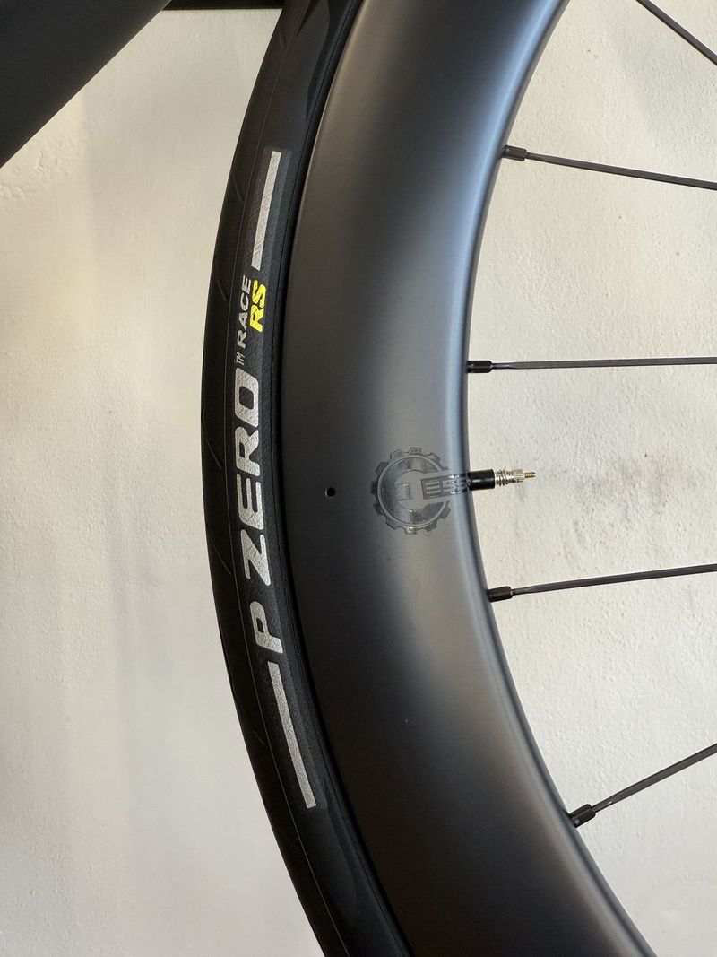 Trek Madone s kompletní sadou Dura-Ace Vel.M/L