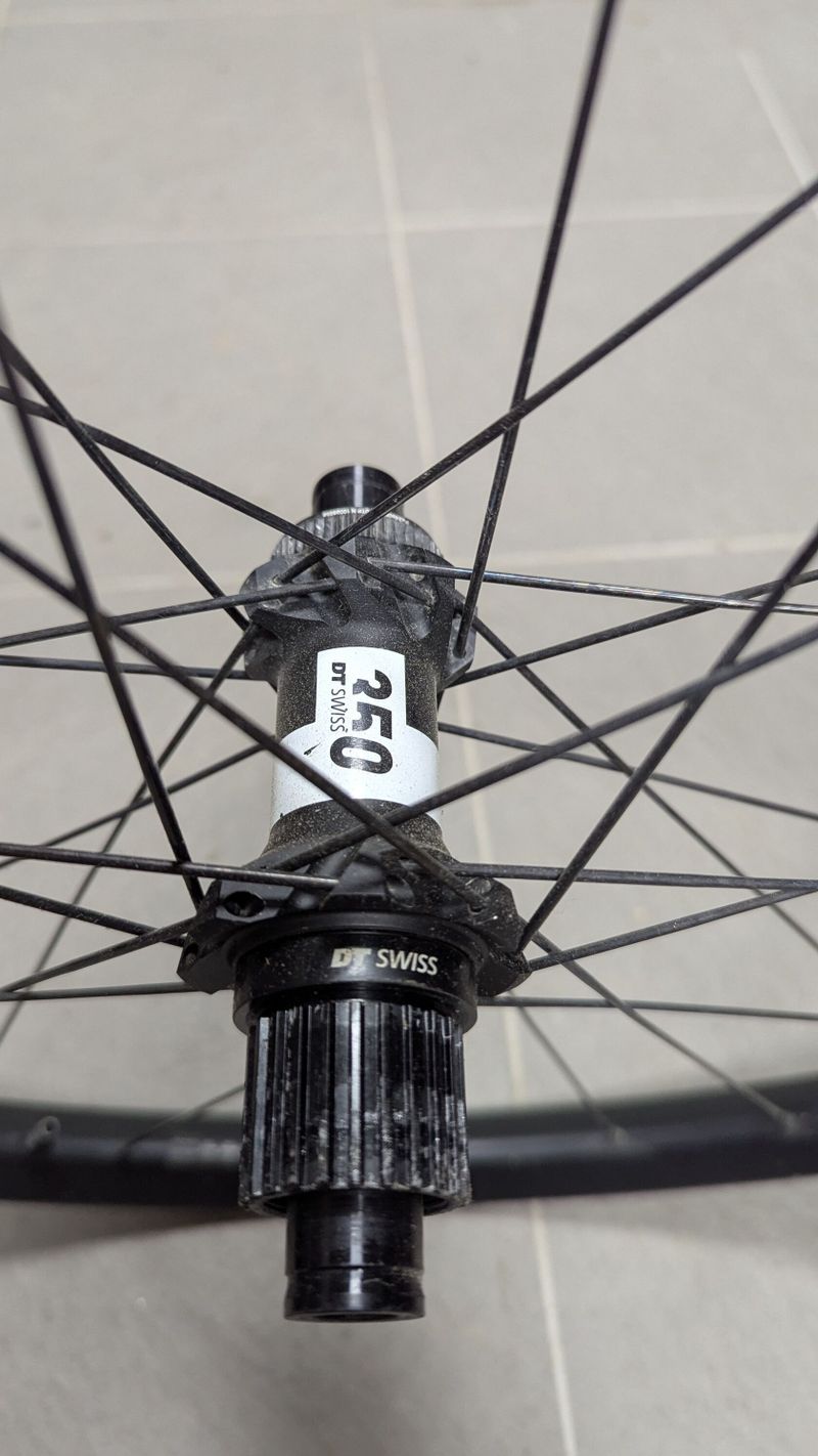 Mullet sada DT Swiss EX511 (622x30), boost, CL, 32 děr, 110/15 a 148/12, náboje DT 350 