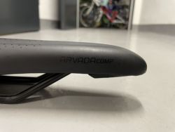 Sedlo Bontrager Arvada Comp 138 mm