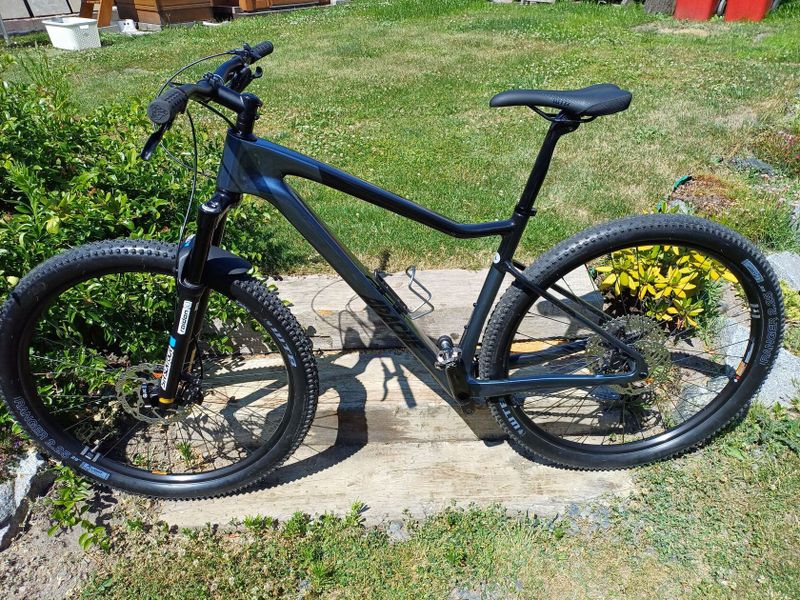 Apache Carbon Arrow C7 nový top nabídka vel. L