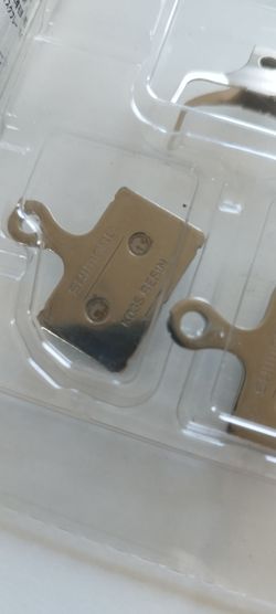 Brzdové destičky silniční 105 Shimano K03Ti, K03S Resin