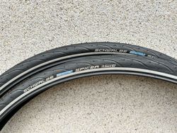2 ks pláště Schwalbe Spicer, 700 x 35c, K-Guard, reflective strip