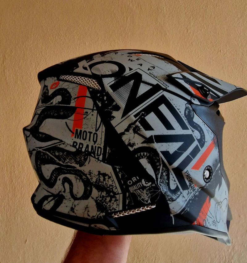 Helma O'neal 3SRS HELMET SCARZV.22