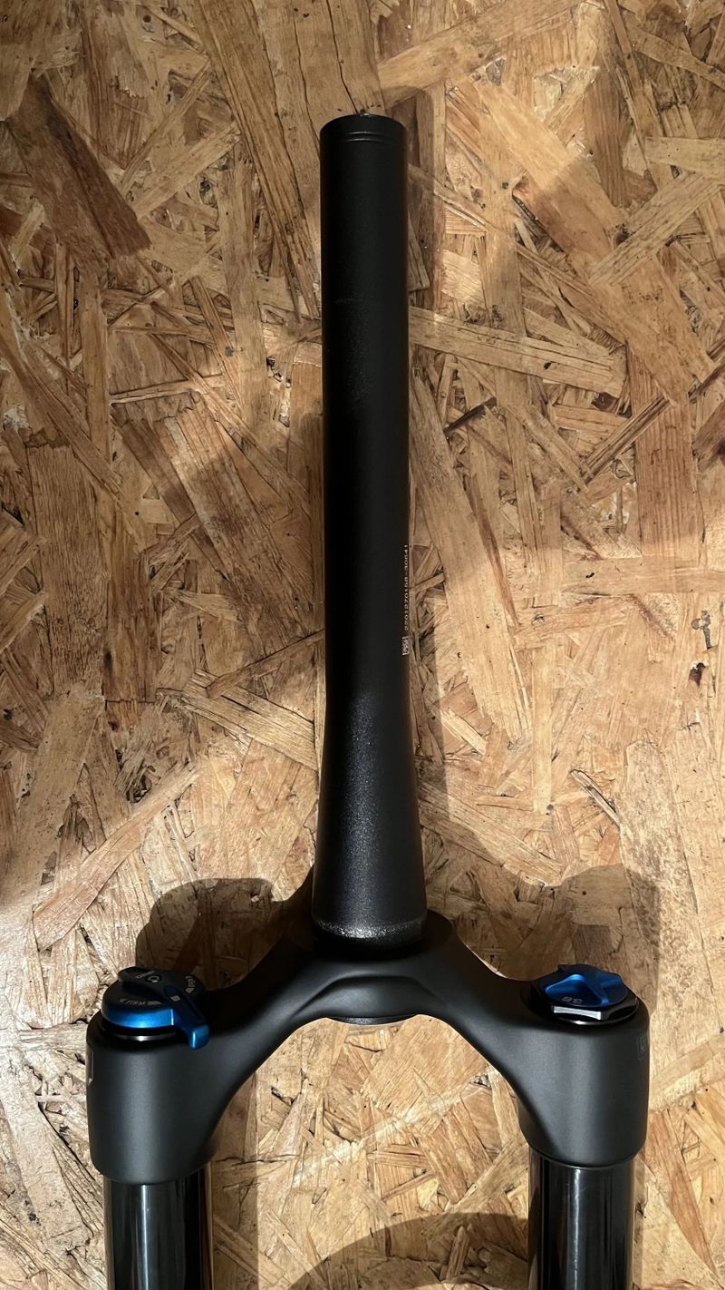 Uplne nova Fox 36 performance 160mm