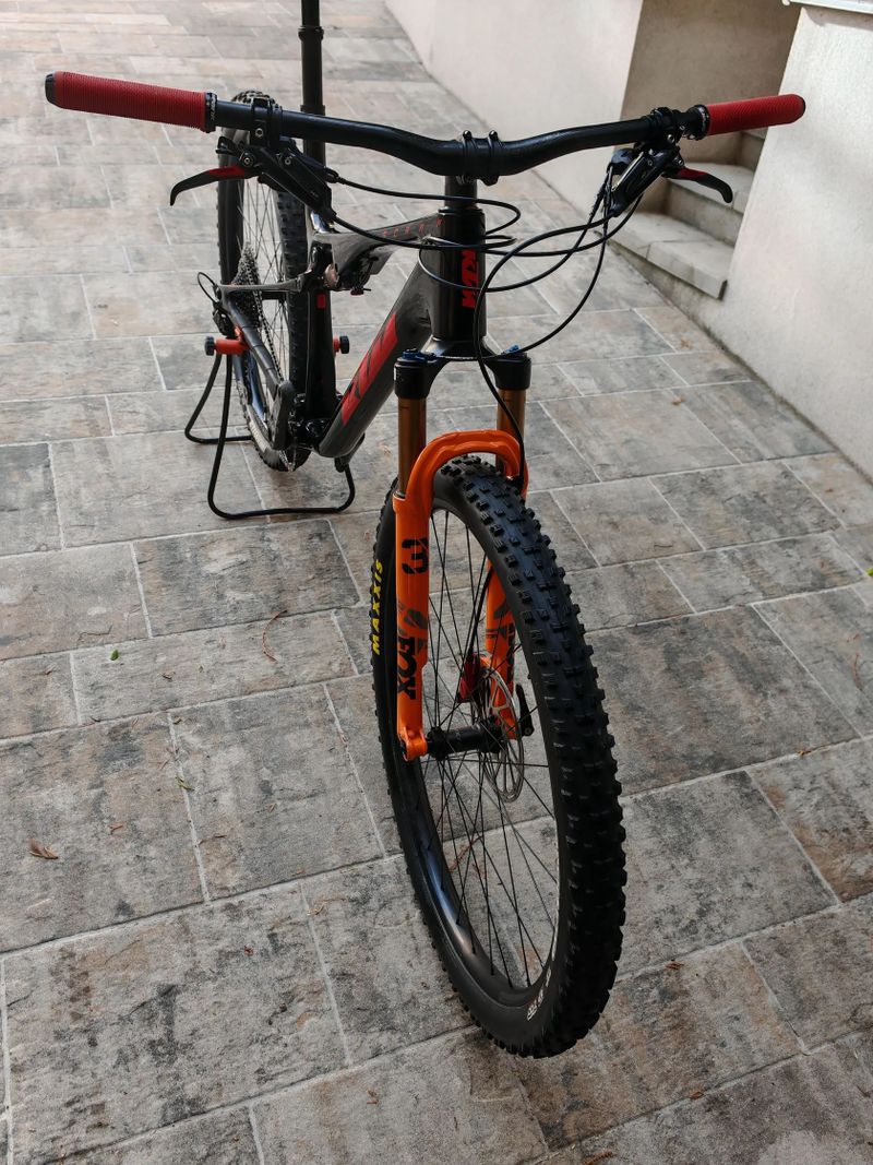 celoodpružené kolo KTM Scarp Elite Carbon, 10,9kg
