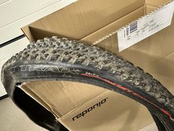 Prodám jeté bezdušové pláště Specialized Fast Trak 29