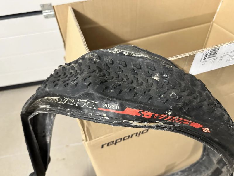 Prodám jeté bezdušové pláště Specialized Fast Trak 29