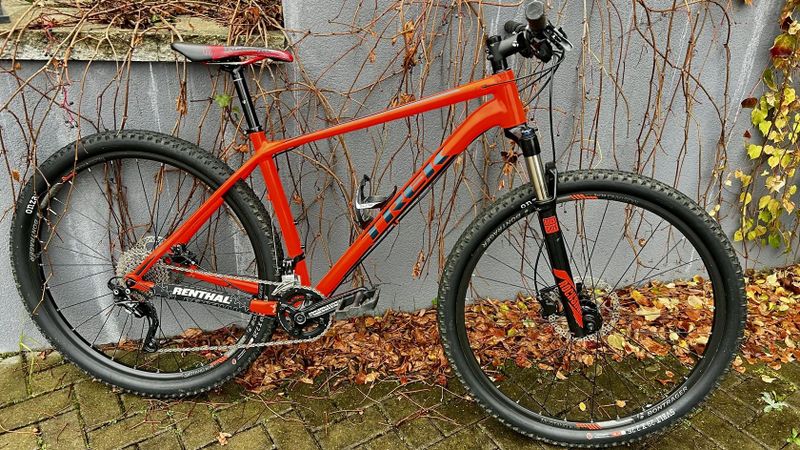 Trek Superfly 5 - velmi zachovalý 