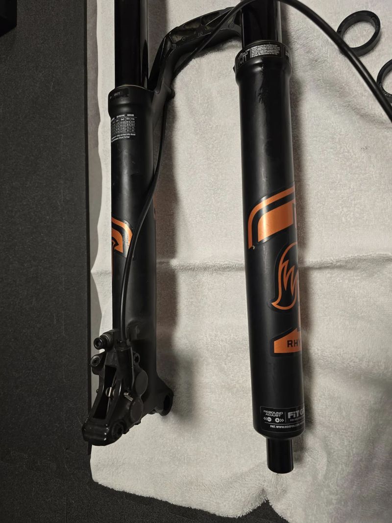 Vidlice Fox Rhythm 36, 140mm