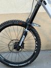 CUBE Two15 vel. XL, zdvihy 200/200 mm, 27,5" TOP STAV, Sjezďák downhill