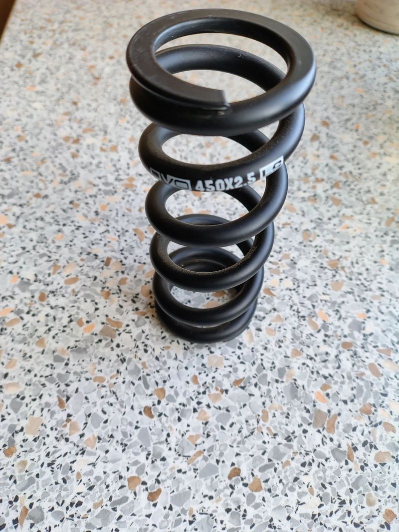 Lehká pružina DVO LS 450x2.5