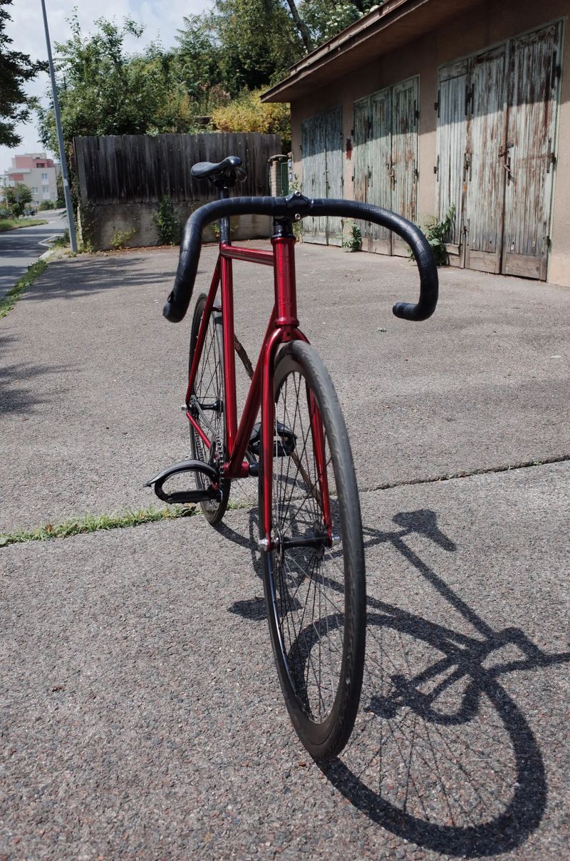 Fixed Gear Focal 44 – custom build, 8,7 kg, flip/flop náboj – Praha 6