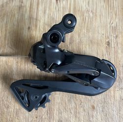 Shimano Ultegra Di2 RD-R8150 12 sp