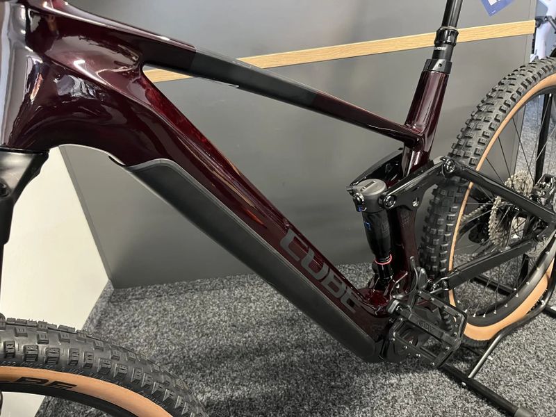 CUBE Stereo Hybrid 140 HPC RACE 750 2024 XL 554km